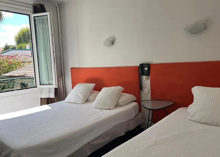 Hôtel VAL FLORES LOGIS Biarritz